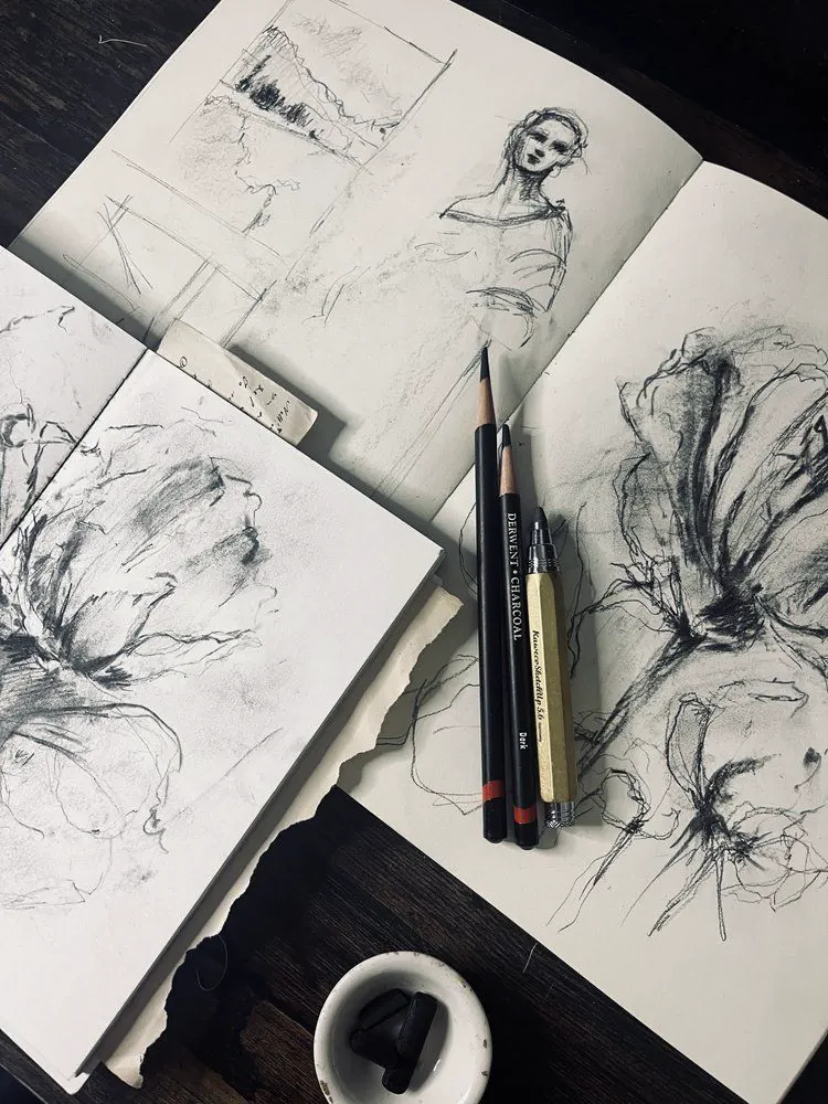 Études de dessin dans des carnets